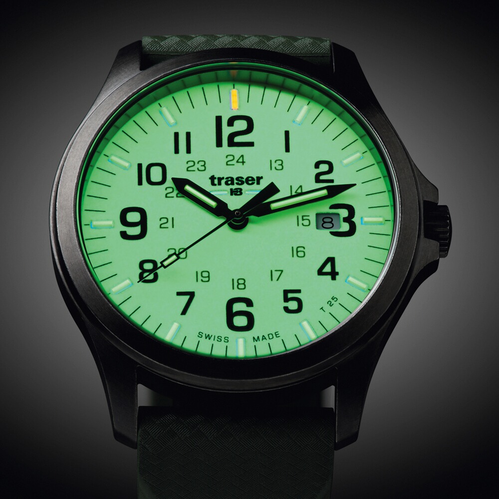 Regarder H3 P67 Officier Pro, Traser