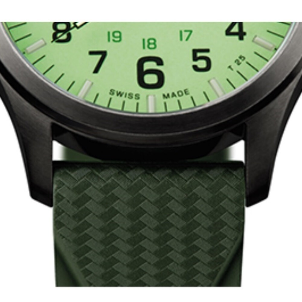 Regarder H3 P67 Officier Pro, Traser