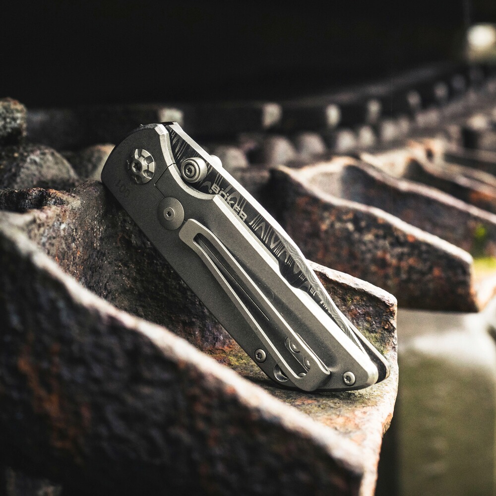 Pocket knife M4 Sherman Damascus, Böker