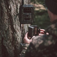 External battery pack for wildlife cameras, Seissiger