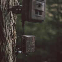 External battery pack for wildlife cameras, Seissiger