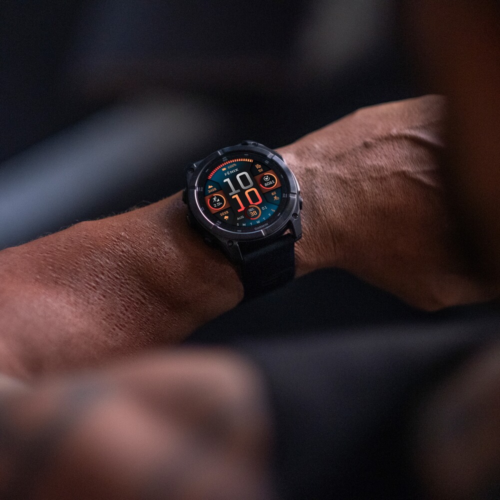 Armbanduhr Fenix 8 Sapphire – AMOLED 51 mm, GARMIN