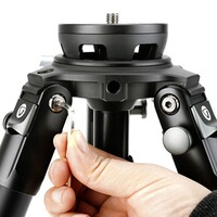 Endeavor RL303AGM G2 tripod, Vanguard
