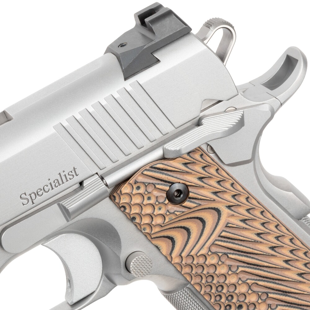 Pistole Specialist, Dan Wesson