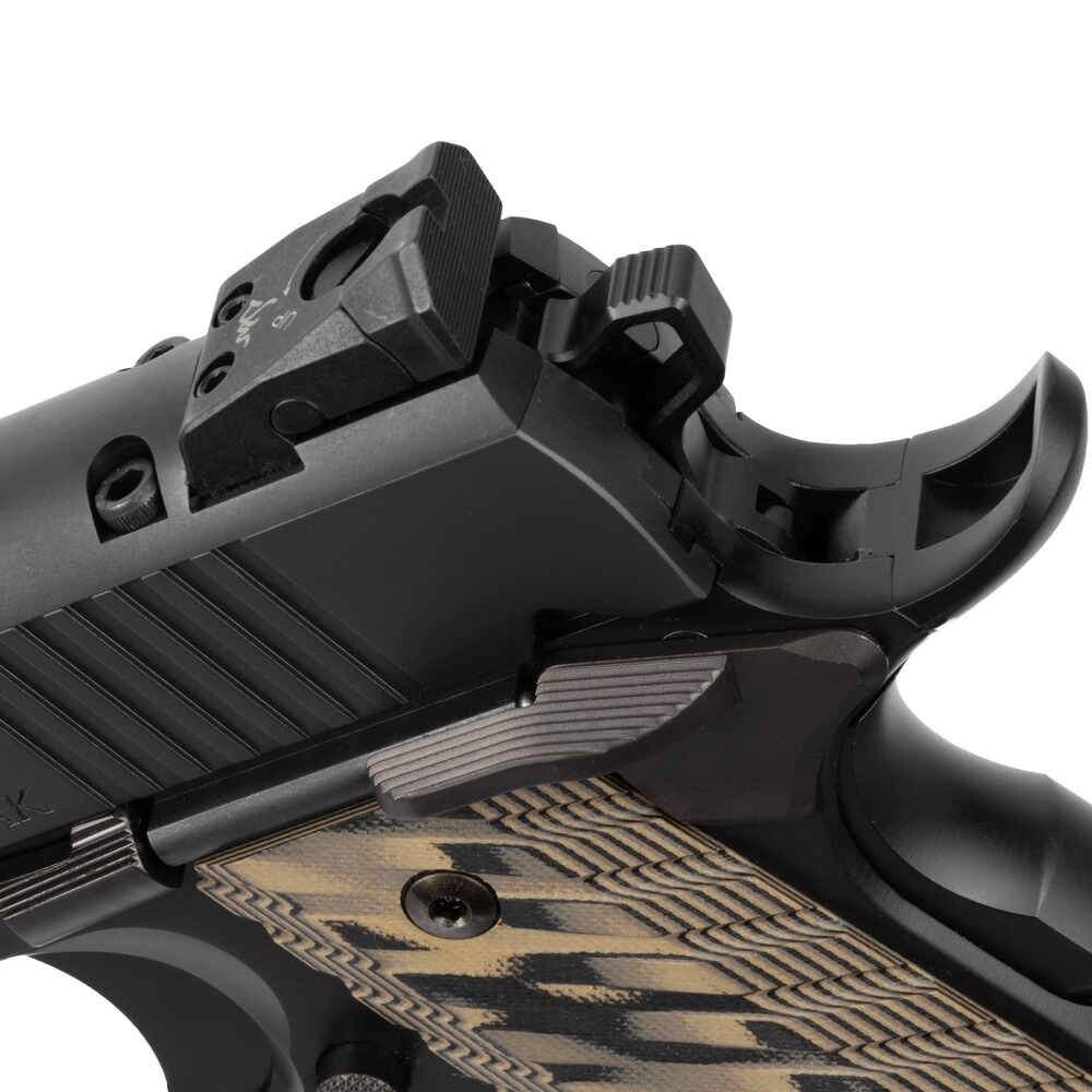 Pistole Kodiak, Dan Wesson