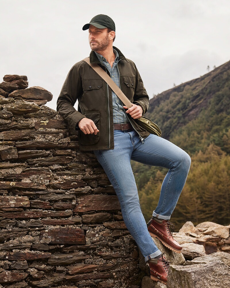 Wachsjacke Re-Engineered Short Bedale, Barbour