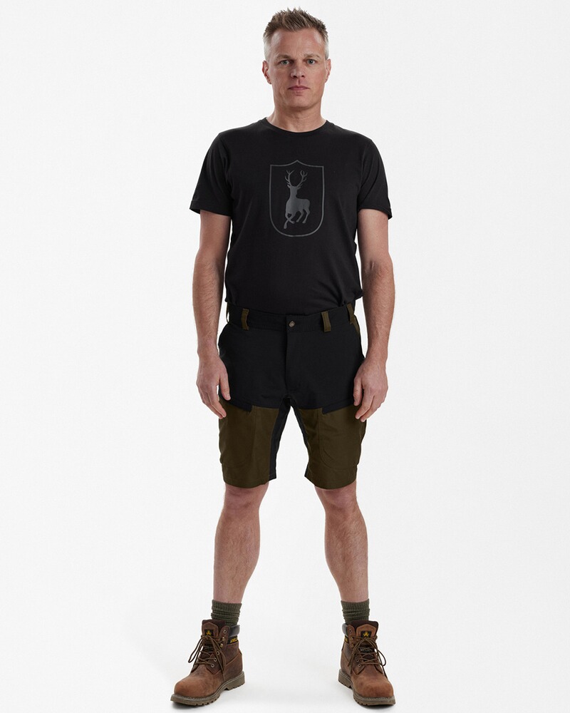 Shorts Strike, Deerhunter