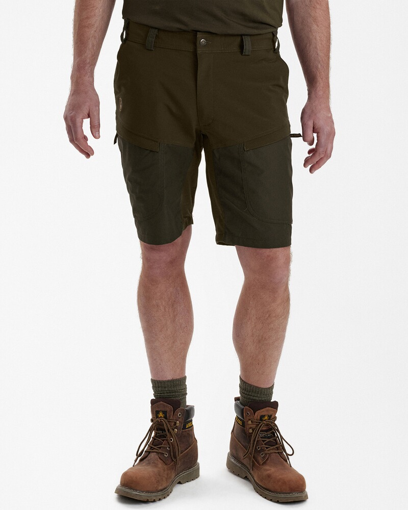 Shorts Strike, Deerhunter