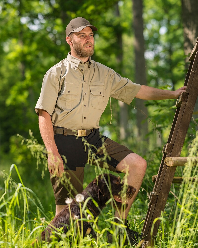 Shorts Strike, Deerhunter