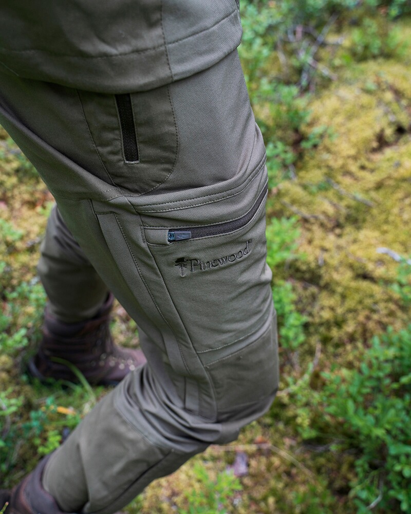 Hose Finnveden Hybrid, Pinewood