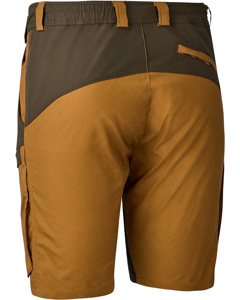 Shorts Strike, Deerhunter