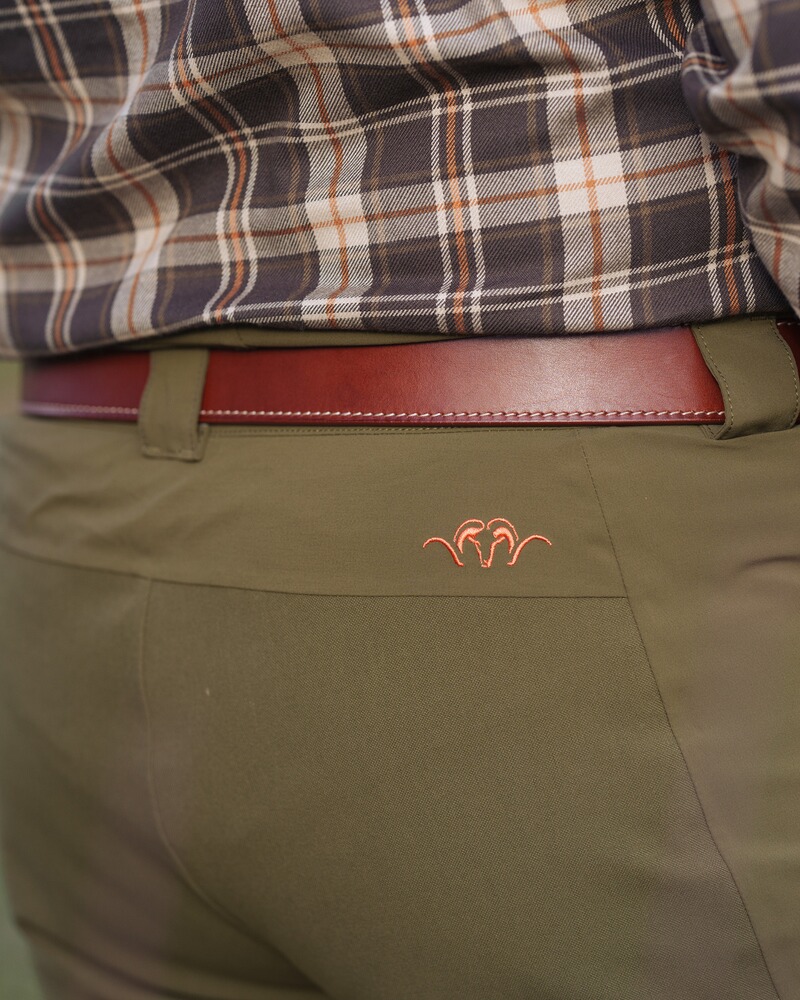 Hose Striker SL, Blaser Outfits
