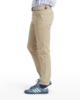 Chino Chichester, Schöffel Country
