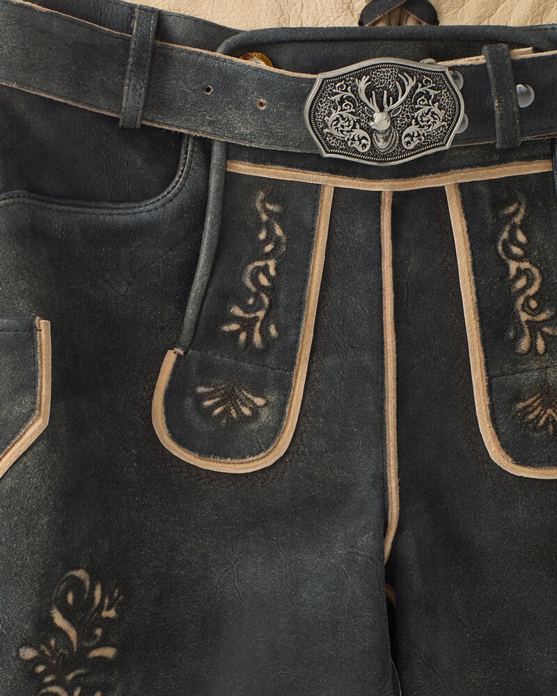 Kurze Lederhose mit Stickerei, Luis Steindl