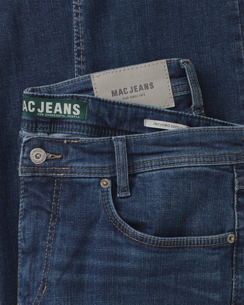 Jeans Arned, MAC