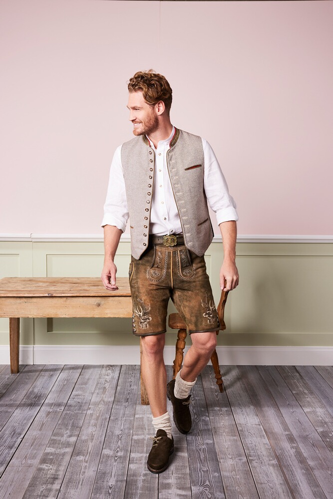 Kurze Lederhose mit Hirschkopf, Almsach