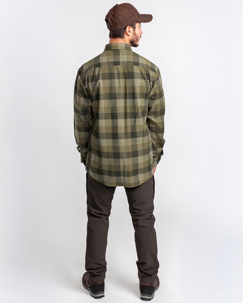 Hemd Lumbo, Pinewood