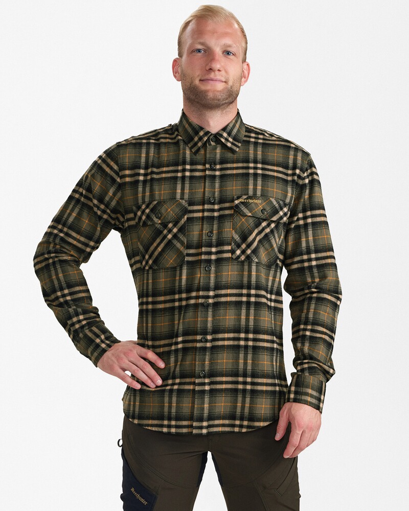 Hemd Carson, Deerhunter