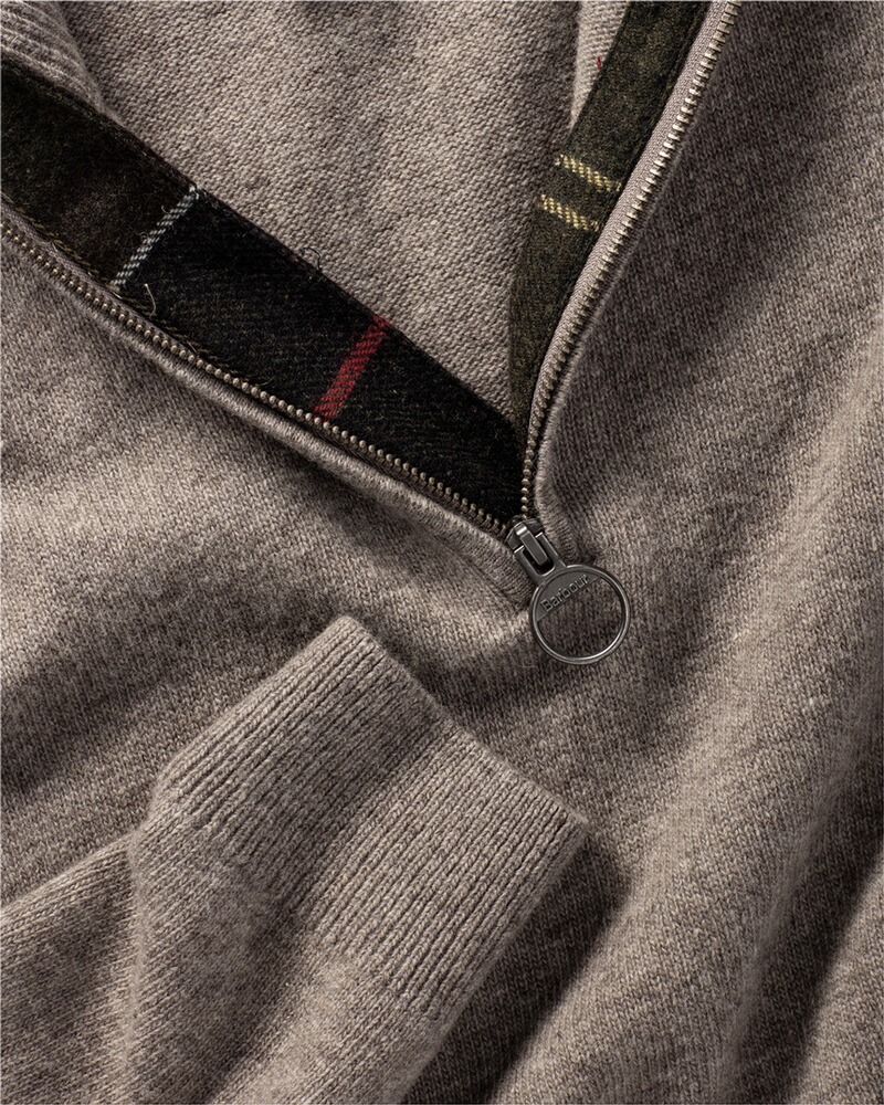 Troyer Holden, Barbour