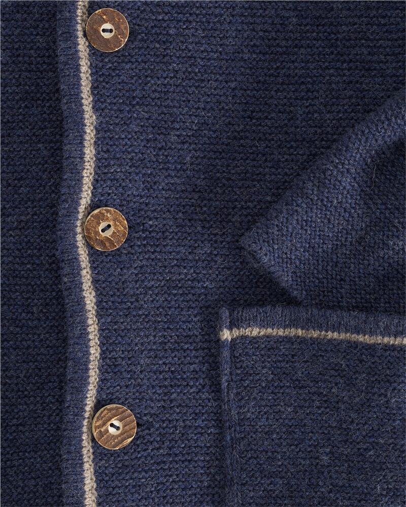 Left-left cardigan, Luis Steindl