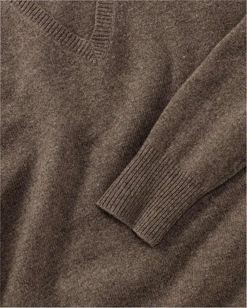 V sweater, Highmoor