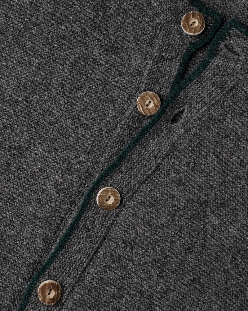 Links-Links-Strickjacke, Luis Steindl