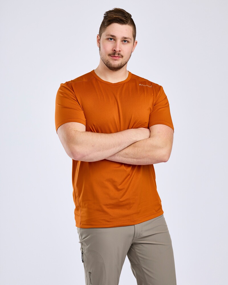 T-Shirt Function, Pinewood