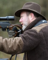 Hut Travaller, Blaser Outfits