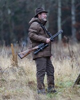 Hut Travaller, Blaser Outfits