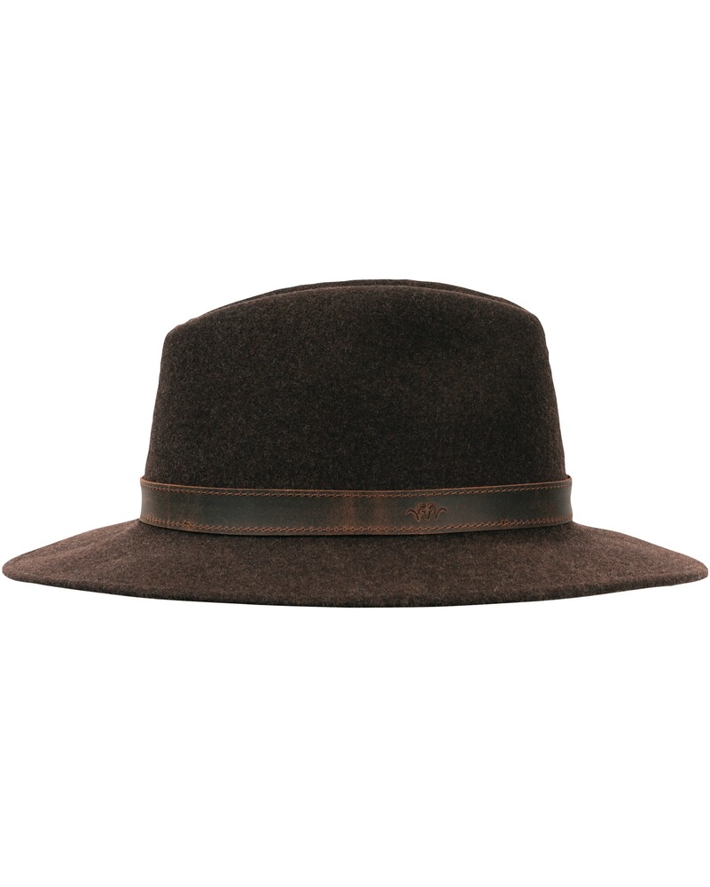 Hut Travaller, Blaser Outfits