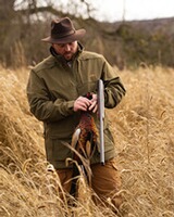 Hut Travaller, Blaser Outfits
