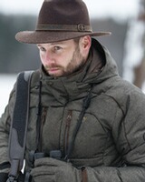 Hut Travaller, Blaser Outfits