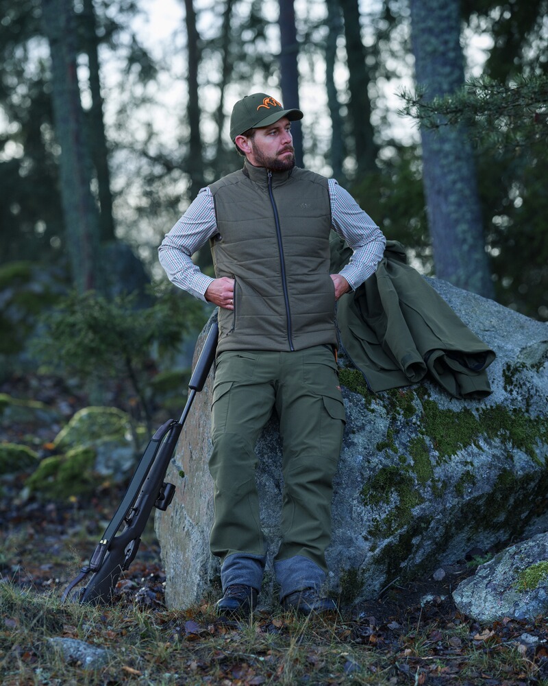 Cap Striker SL, Blaser Outfits