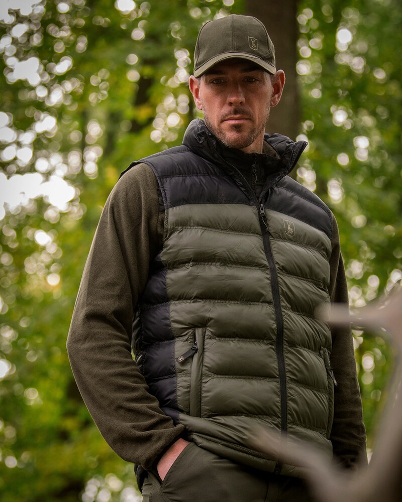 Cap Eagle, Deerhunter