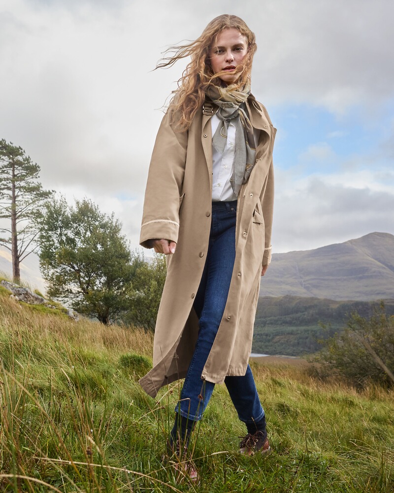 Wachsmantel, Brigitte von Schönfels