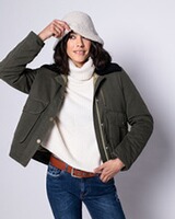 Kurze Wachsjacke, Brigitte von Schönfels