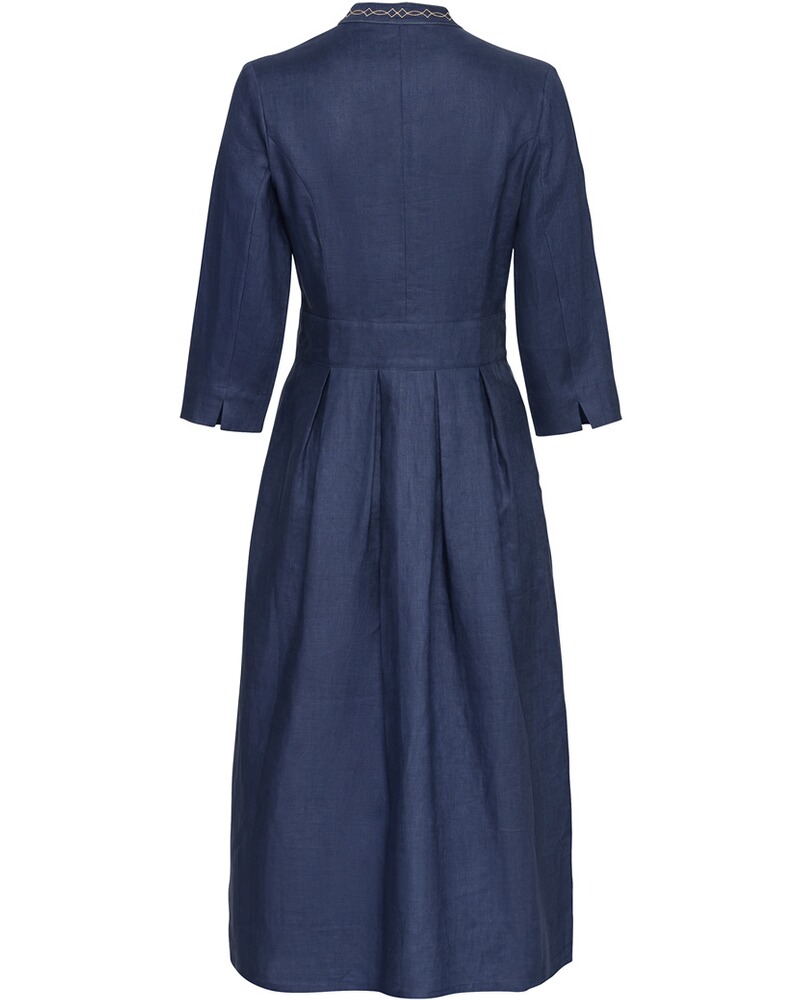 Robe en lin, Luis Steindl