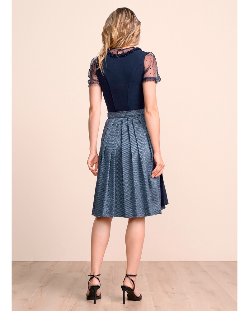 Kurzes Dirndl, Krüger Madl