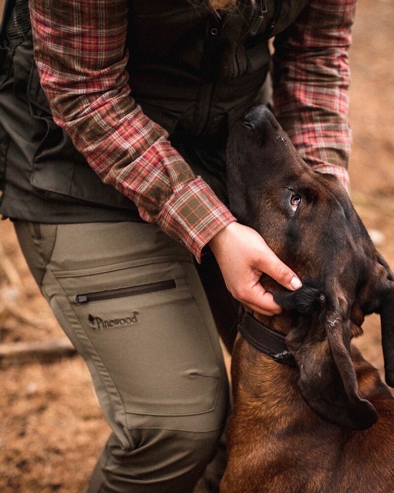 Damen Hose Finnveden Hybrid, Pinewood