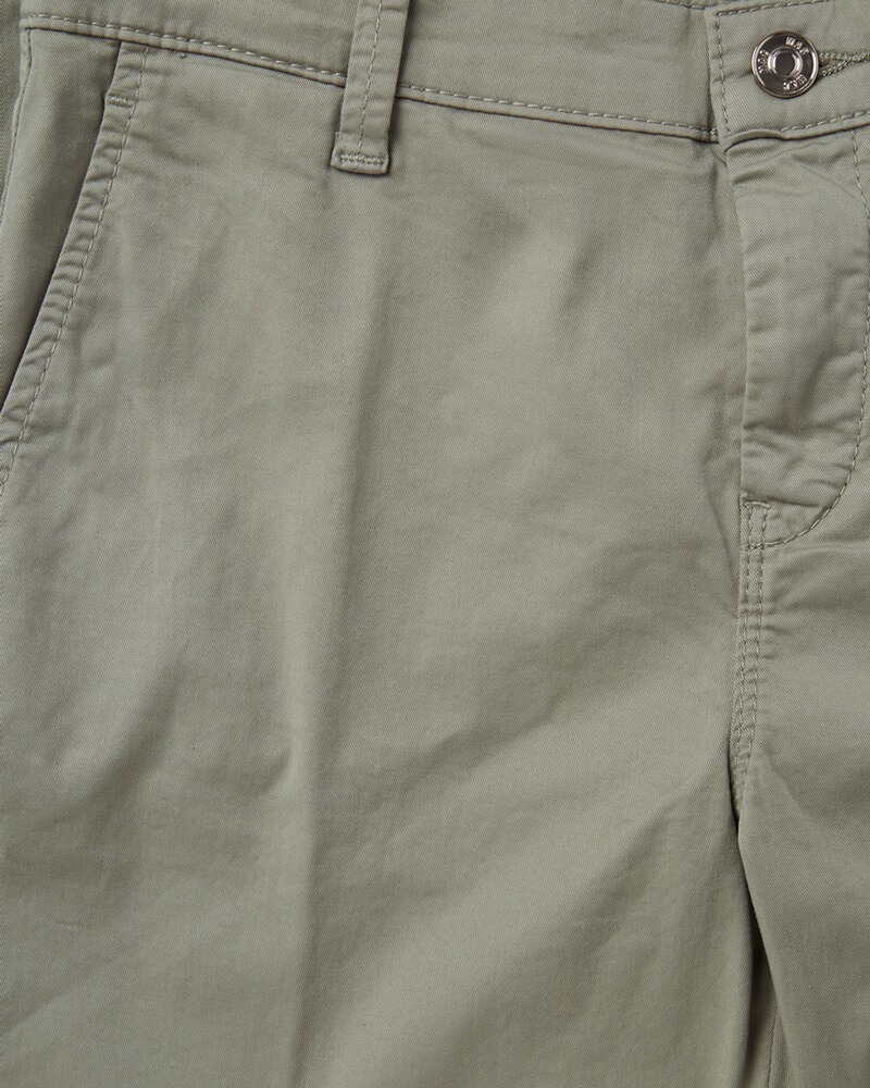 Chino Turn Up, MAC