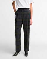 Hose Delilah, Barbour
