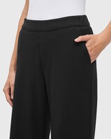 Hose Chiara, MAC