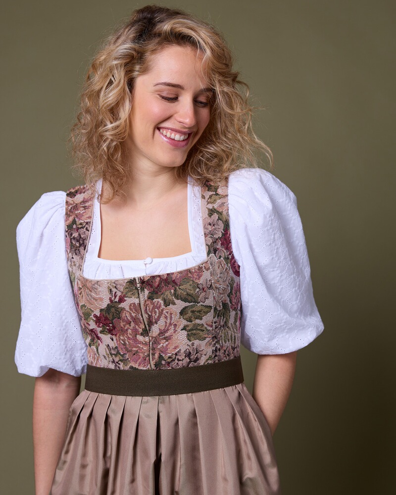 Dirndlbluse mit Lockstickerei, Berwin