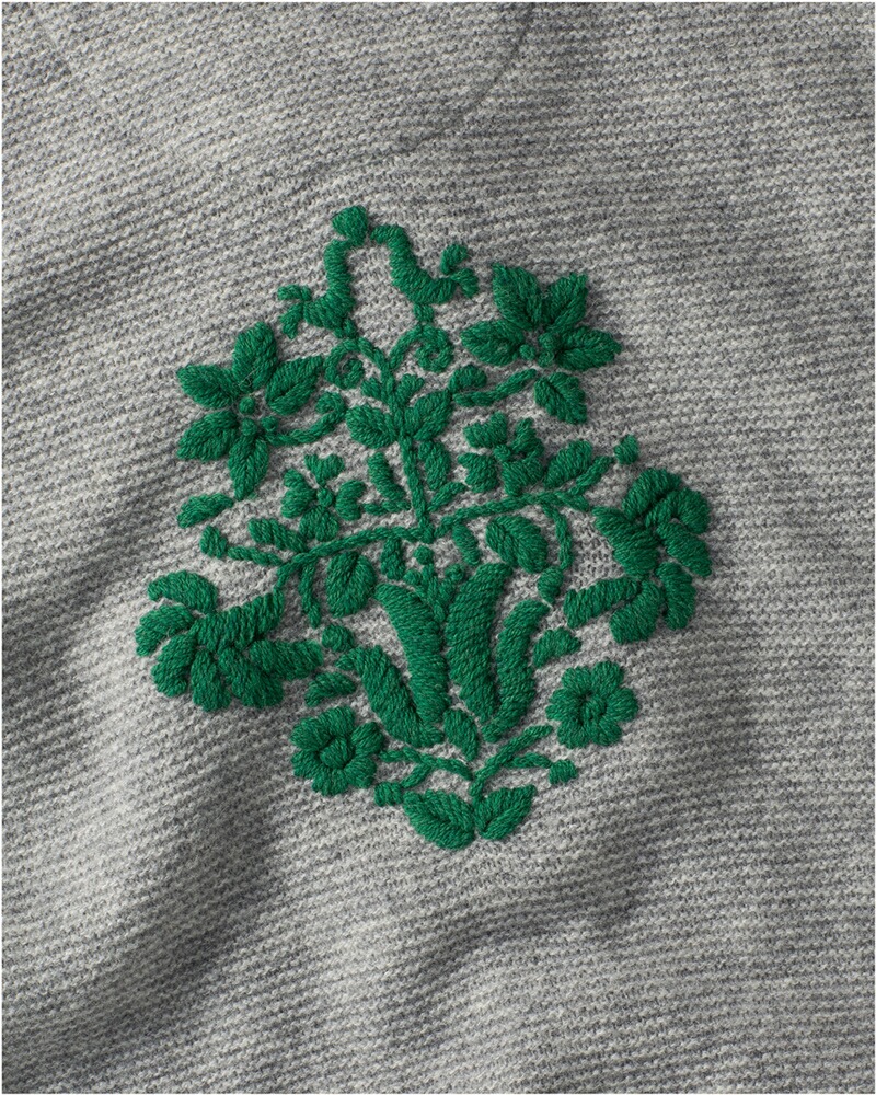 Linksstrickjacke mit Blumenstick, REITMAYER