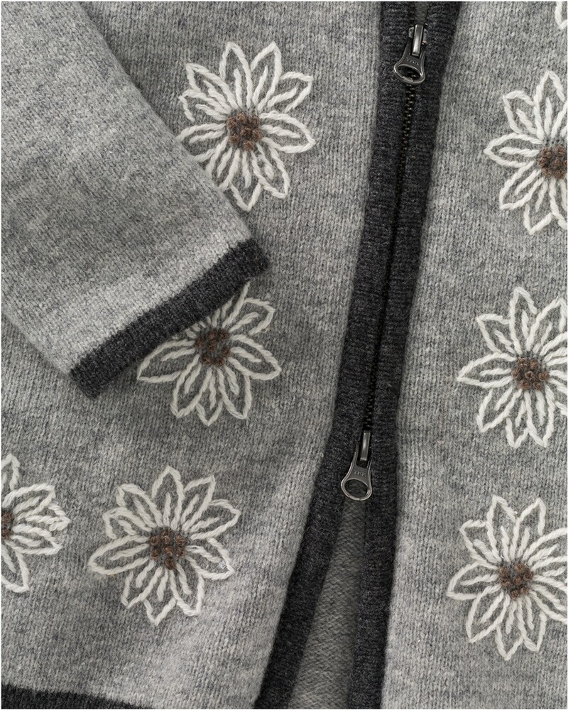 Strickjacke mit Edelweiß, Luis Steindl