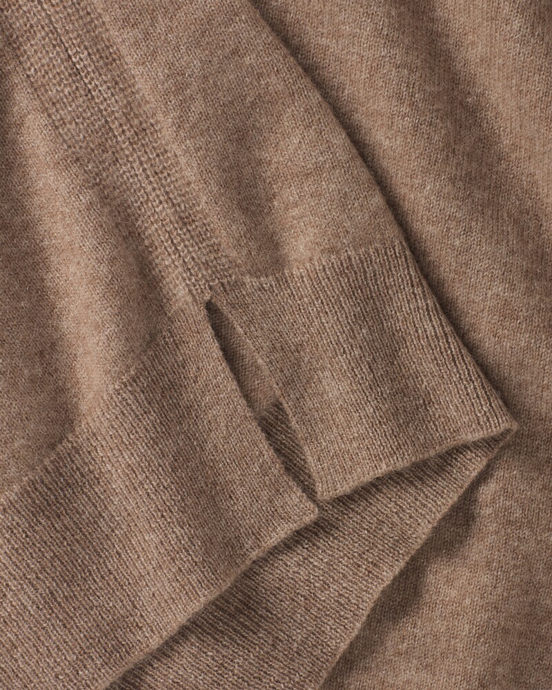 Cashmere crew neck sweater, Brigitte von Schönfels