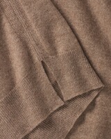 Cashmere crew neck sweater, Brigitte von Schönfels