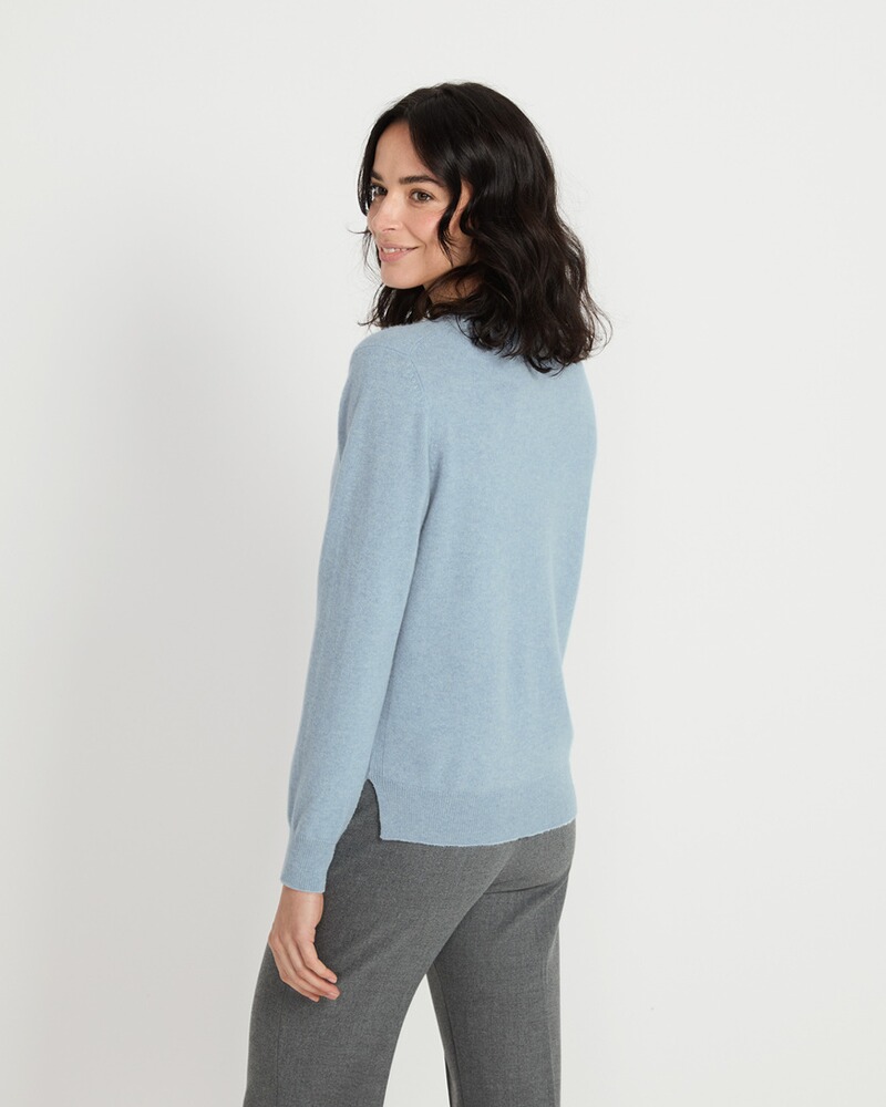 Cashmere crew neck sweater, Brigitte von Schönfels