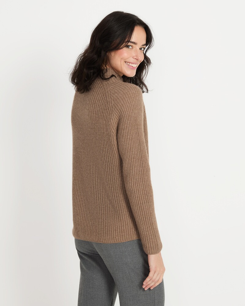 Cashmere stand-up collar sweater, Brigitte von Schönfels