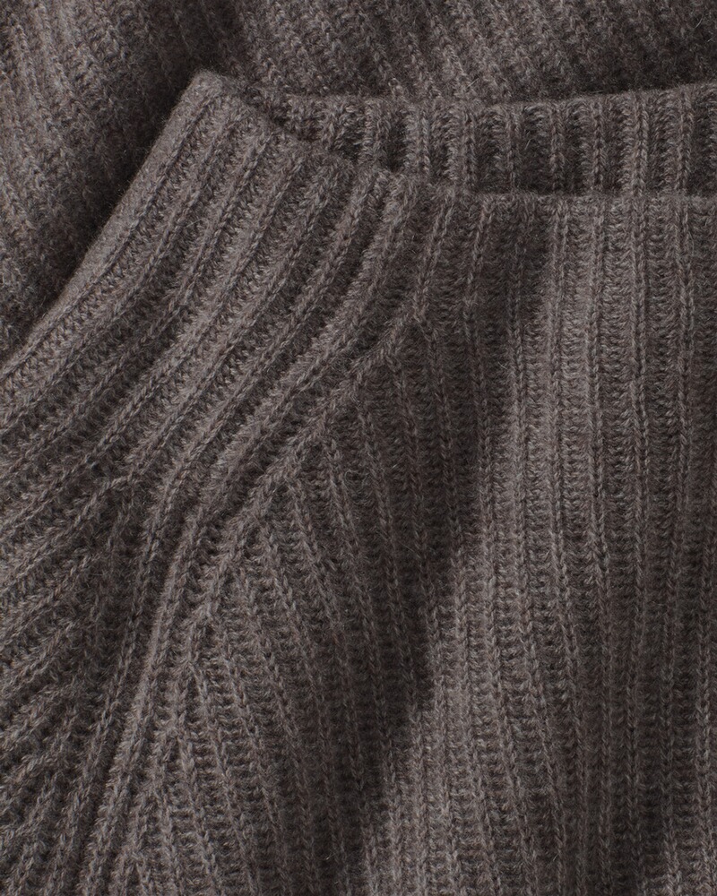 Pull col montant en cachemire, Brigitte von Schönfels